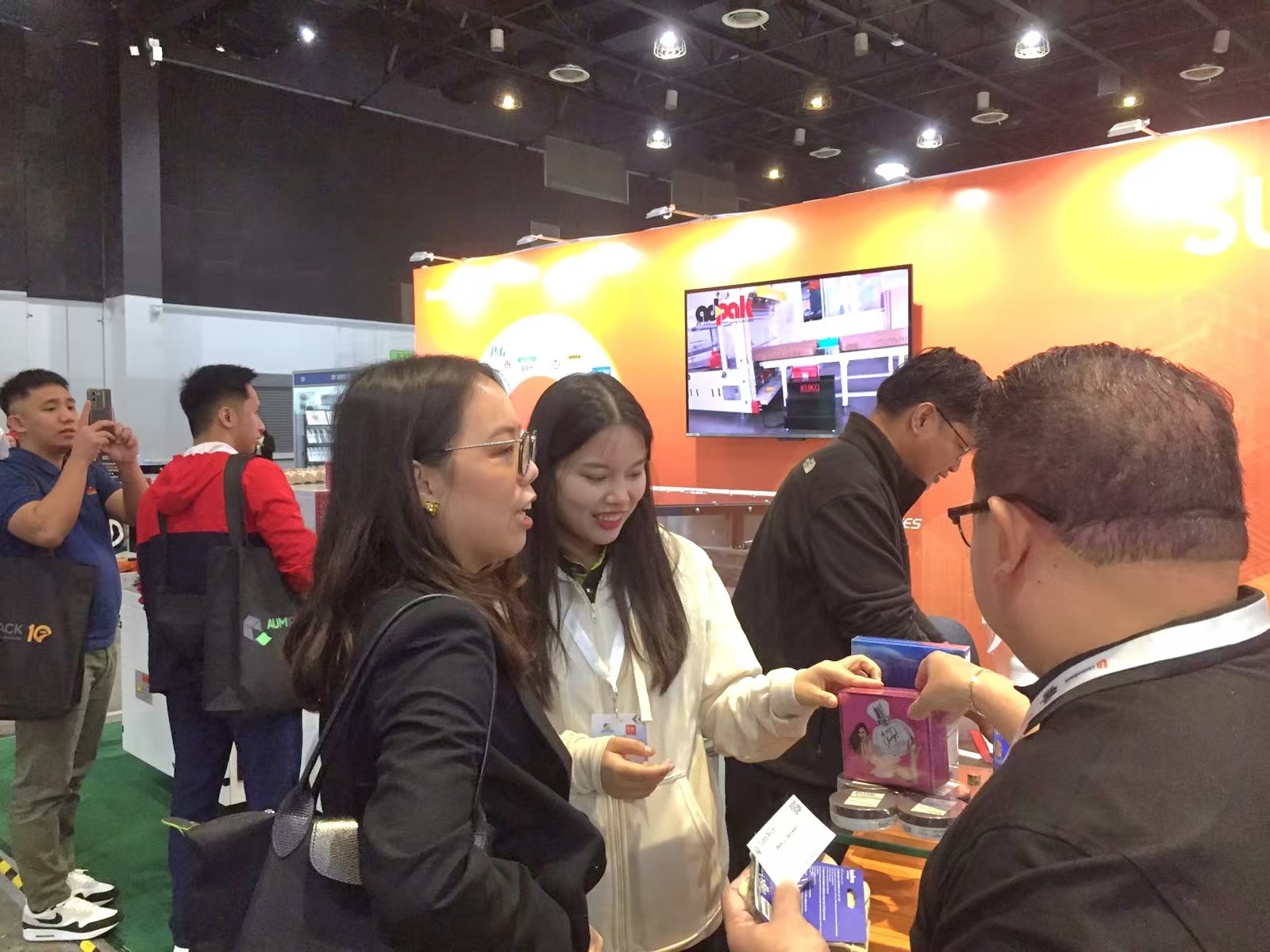 1725852204964121.jpg 21b3a31334043fc3498b8879ee5bfac.jpg